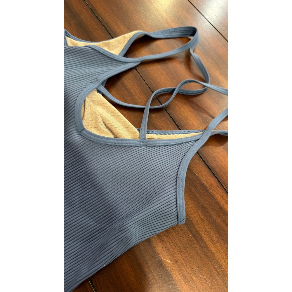Vuori Ribbed V-Neck Crop Tank with Built-in Bra Dusty Blue Straps Size Small - Picture 11 of 16